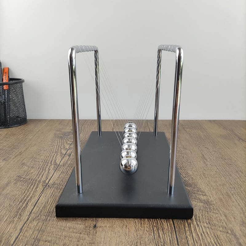 Pendule de Newton 7 billes - Objet Scientifique - Science Labs