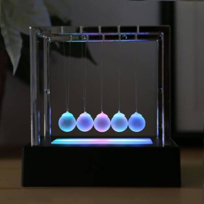 Pendule de Newton Led - Objet Scientifique - Science Labs