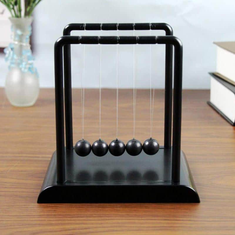 Schwarz Pendulum Balls, Schwarzes Newton Pendel