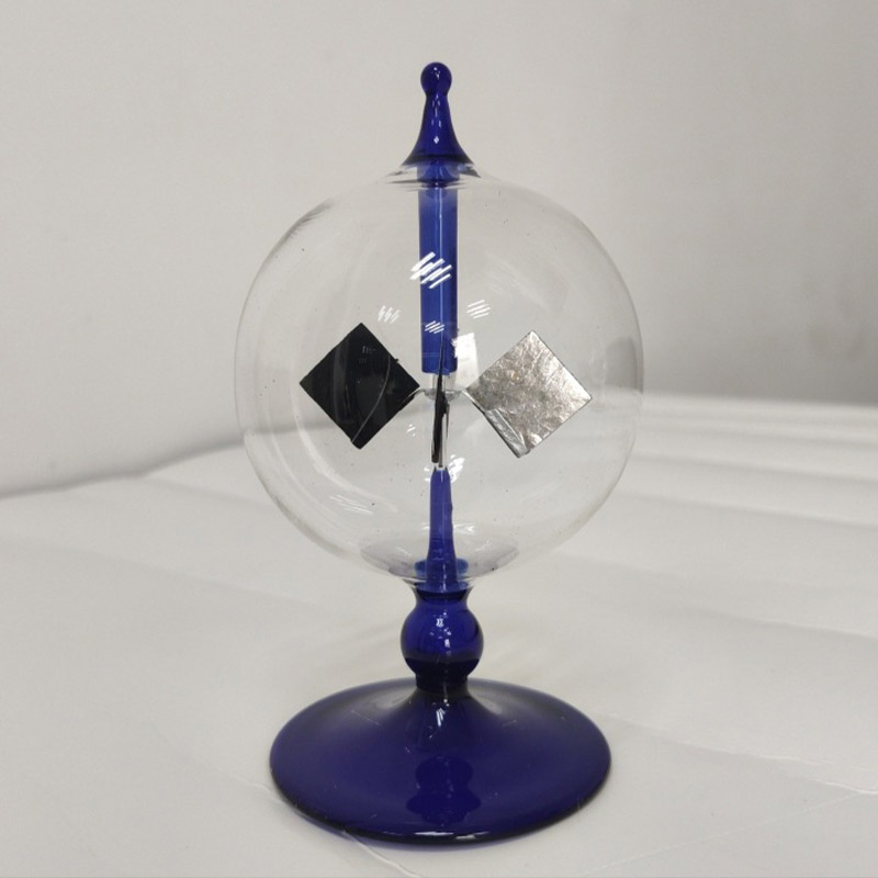 Lichtmühle mit farbigem Stiel – Bild 4