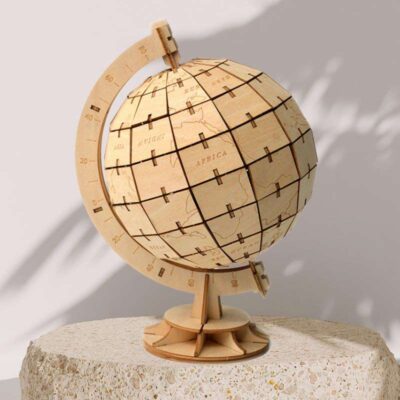 Holzen World Globe, Holz-Globus