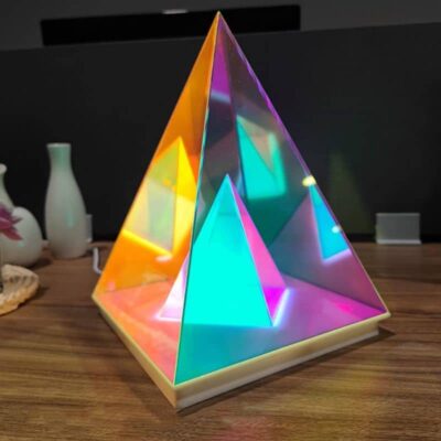 Infinity Pyramid Table Lamp, Infinity Pyramidenlampe