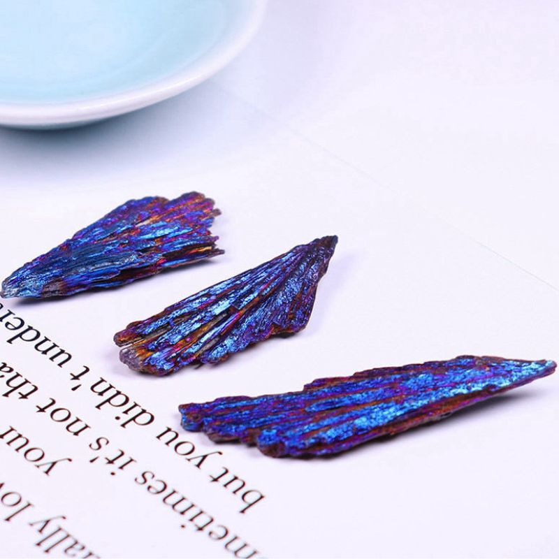 Cristal Cyanite Bleue Plume de Paon - Pierres et Minéraux - Science Labs