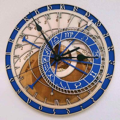 Astronomische Wanduhr aus Holz Bild 7