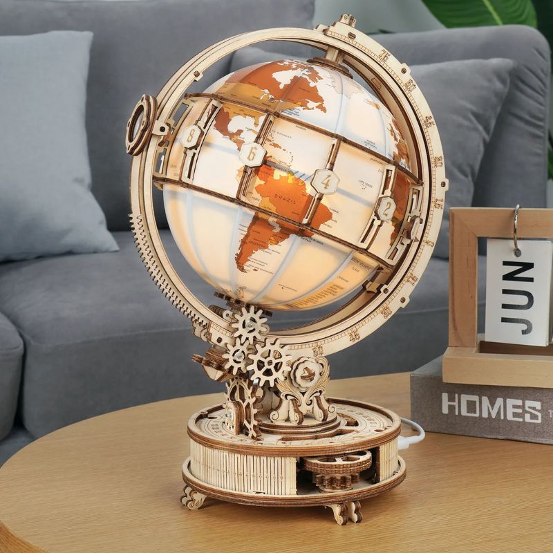 3D Holzpuzzle Globus mit Licht Bild 2