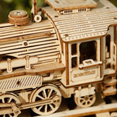 3D Holzpuzzle Lokomotive Bild 2